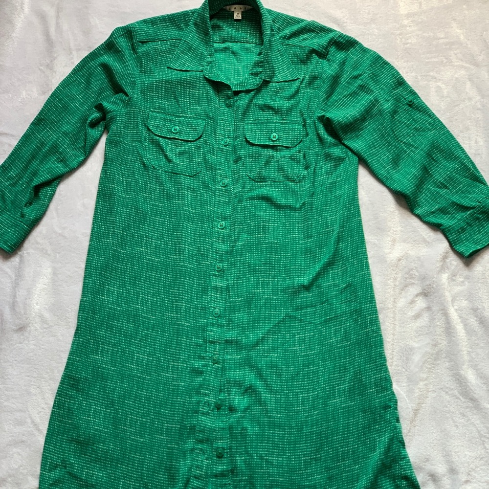 Cabi buttoned dress shirt